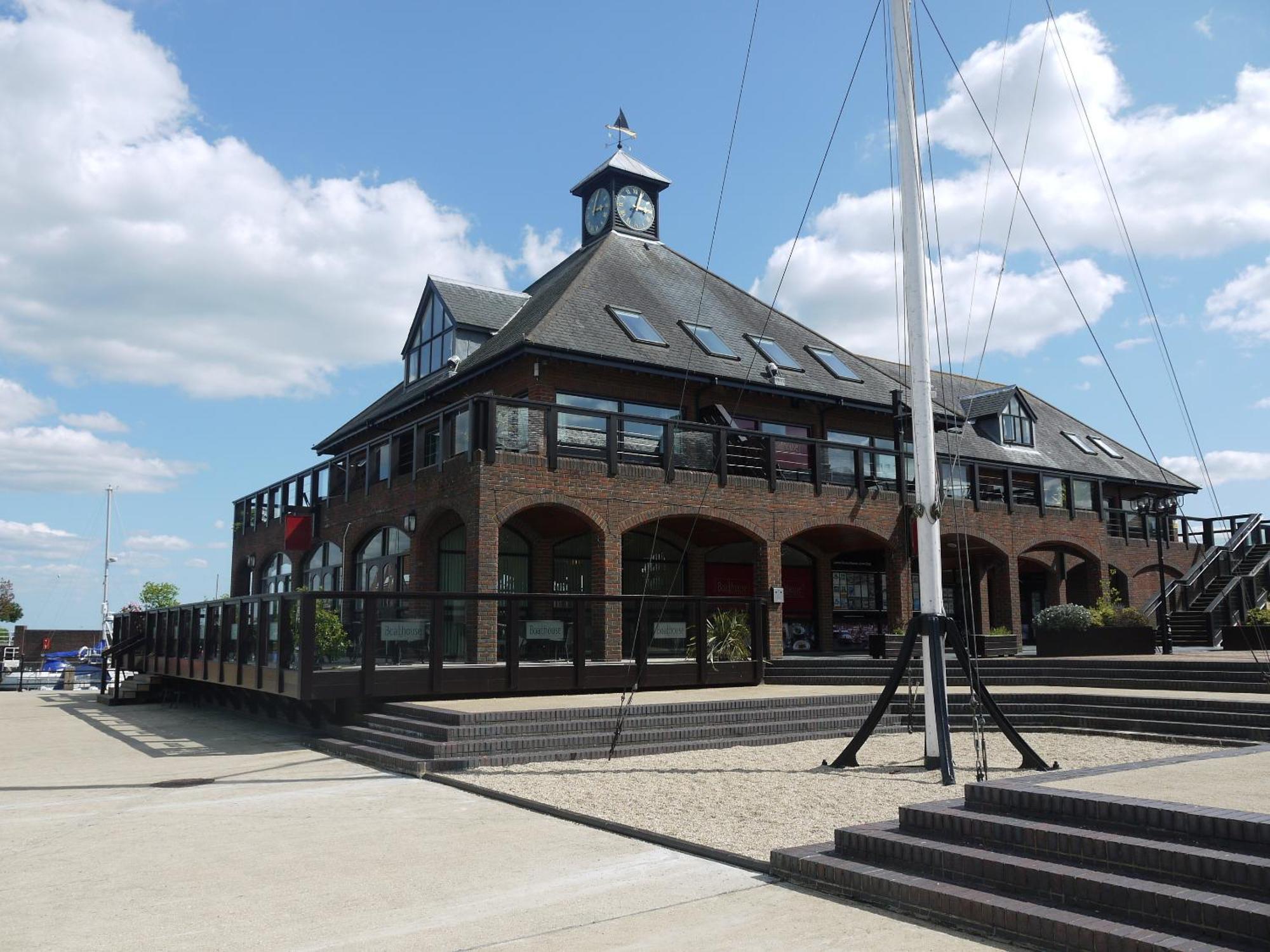 Boathouse Hotel Hythe  Buitenkant foto